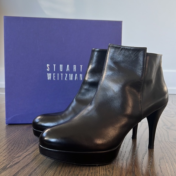 New - Stuart Weitzman -Swell booties - 7.5 - Picture 1 of 9